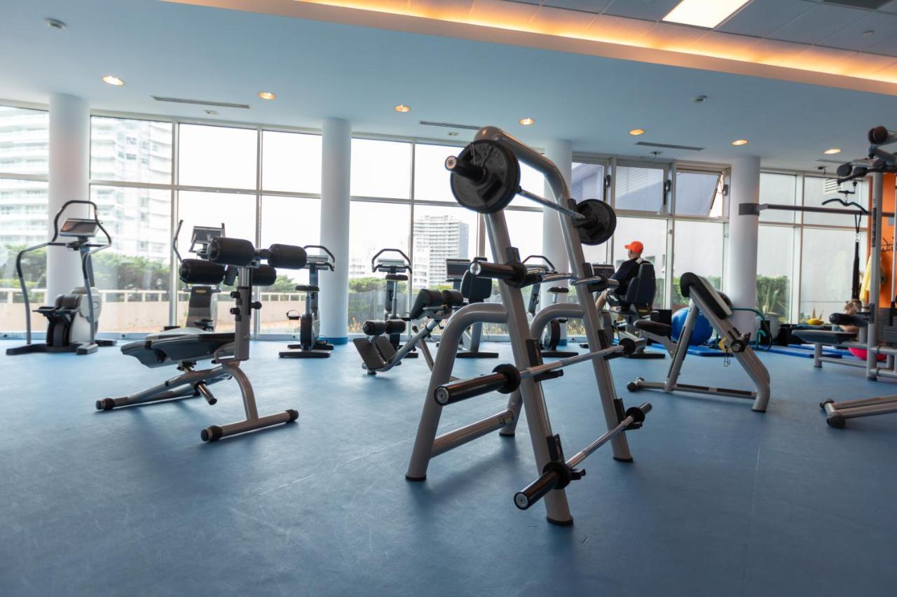 Enjoy Punta Del Este Buitenkant foto A gym in Singapore