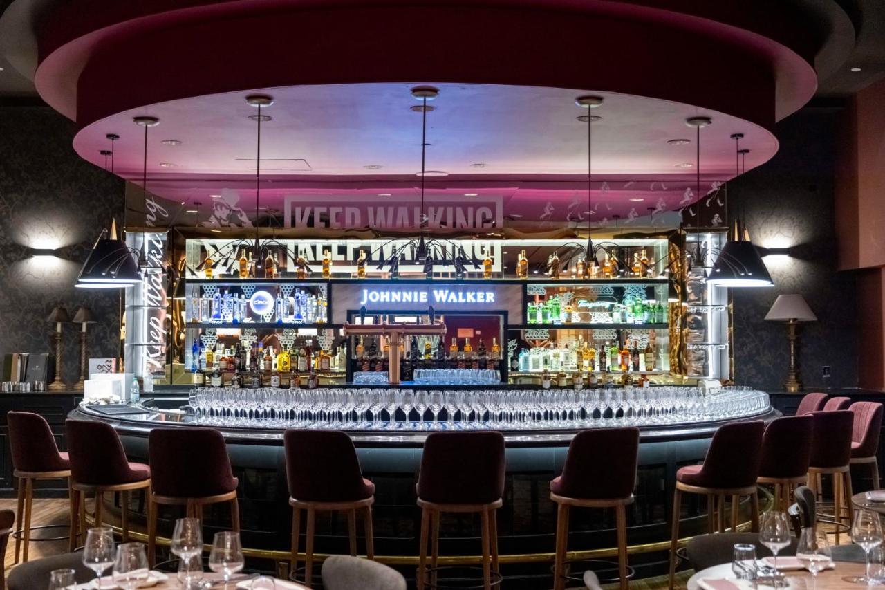 Enjoy Punta Del Este Buitenkant foto The bar at the Johnnie Walker House in London