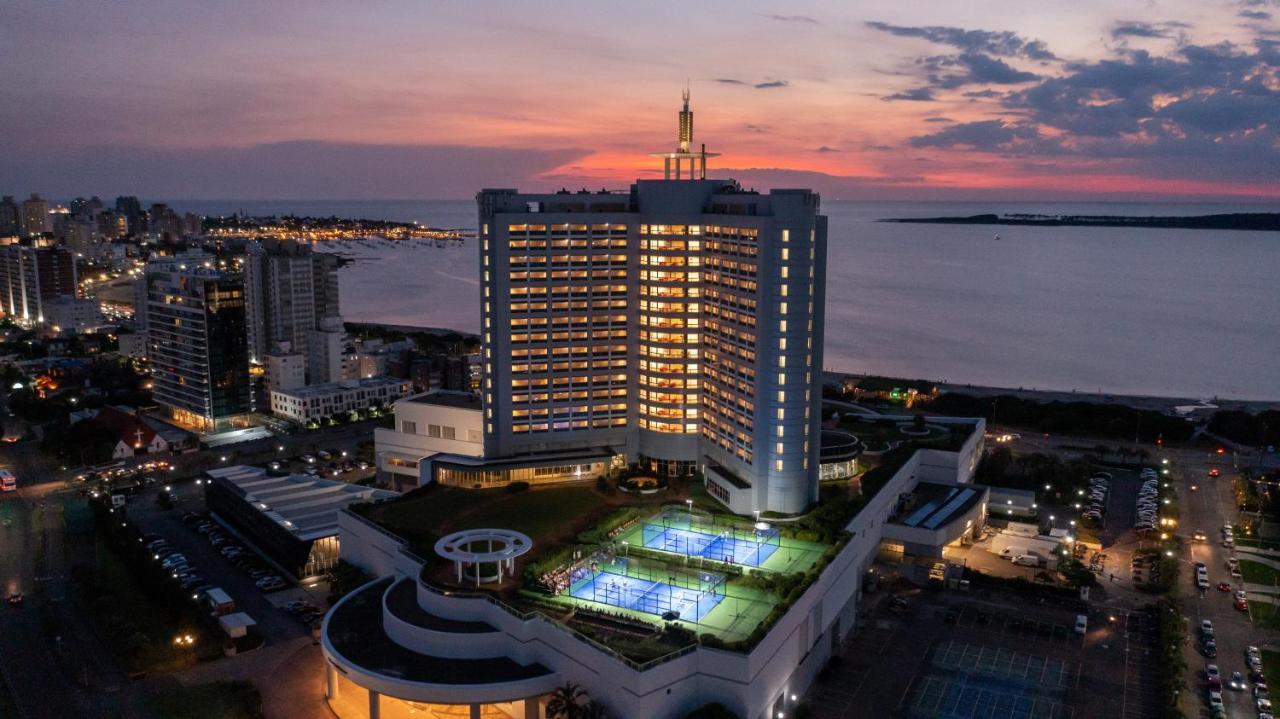 Enjoy Punta Del Este Buitenkant foto Hilton Nicosia