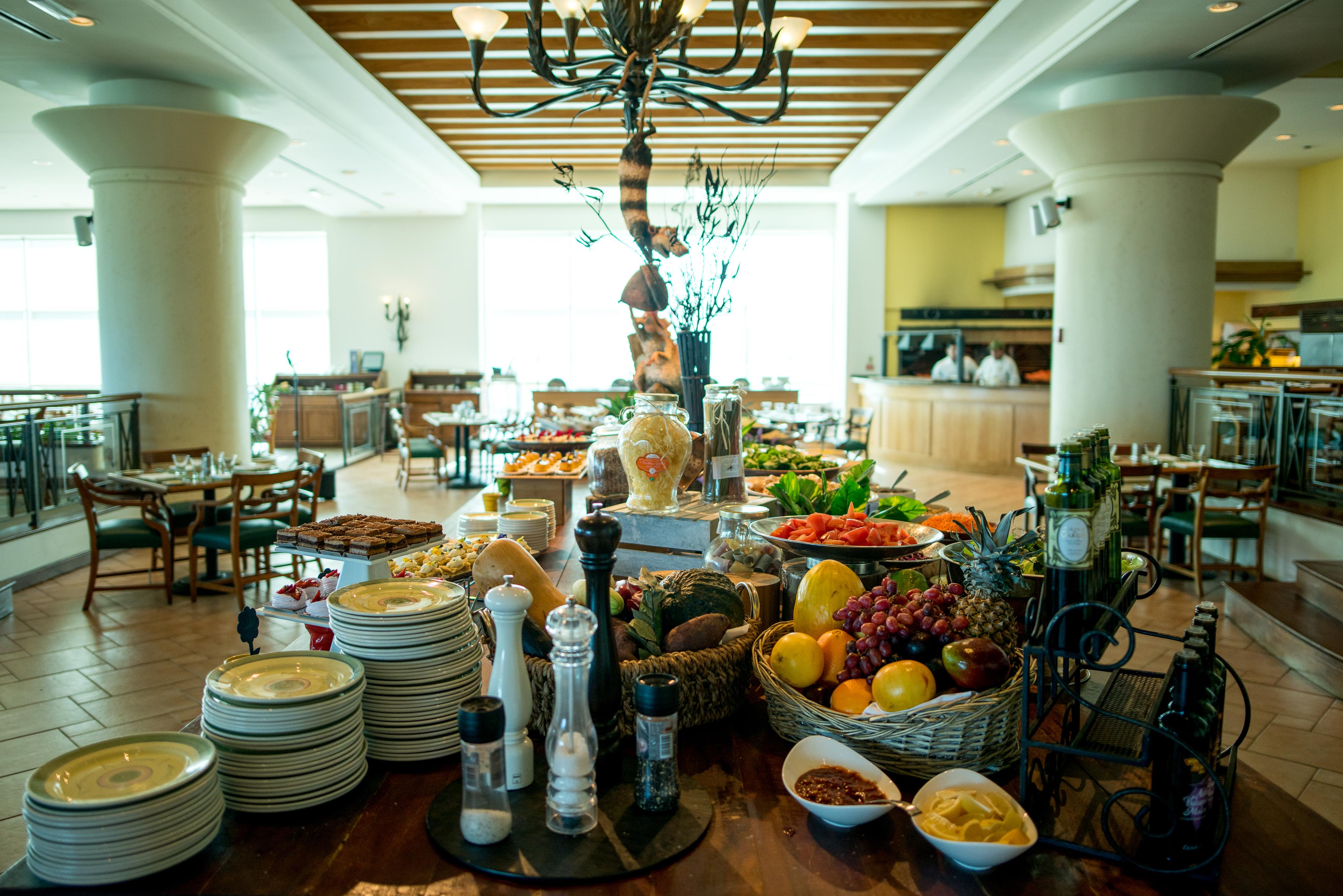 Enjoy Punta Del Este Buitenkant foto The buffet at the hotel